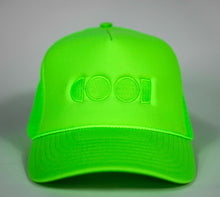 Load image into Gallery viewer, Trucker Cap